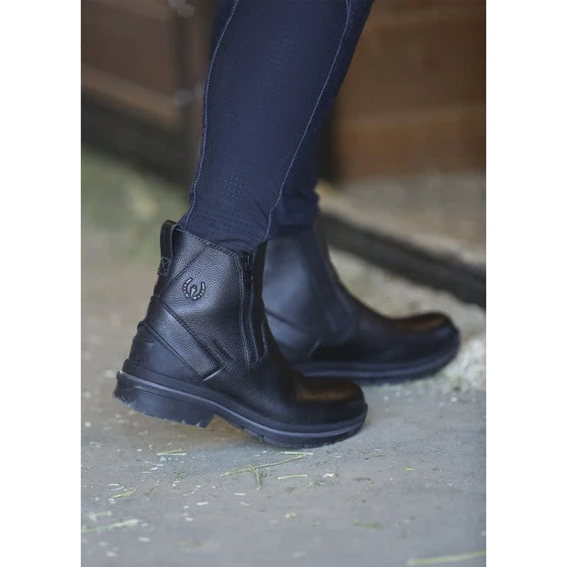 Kerrits Women's Woodstock Waterproof Barn Boots - Black 6 Kerrits Women's Woodstock Waterproof Barn Boots - Black - Image 6