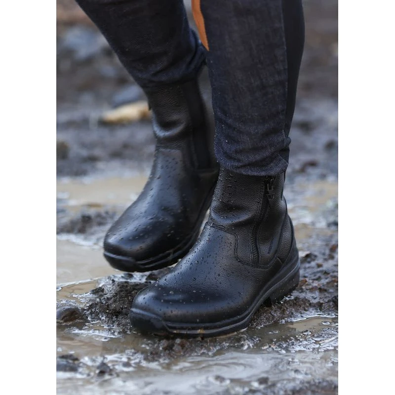 Kerrits Women's Woodstock Waterproof Barn Boots - Black 7 Kerrits Women's Woodstock Waterproof Barn Boots - Black - Image 7